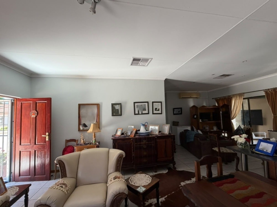 3 Bedroom Property for Sale in Upington Rural Northern Cape